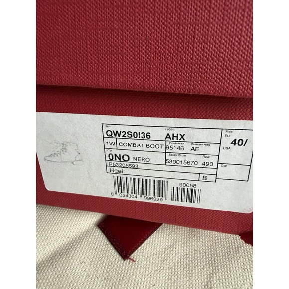 NWT Valentino Garavani - Dewstuds Leather Combat Boots Size 40.5 - Picture 11 of 11